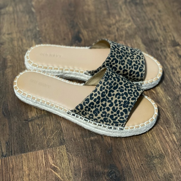 NEVER WORN Old Navy Cheetah Print Espadrilles - Picture 2 of 2